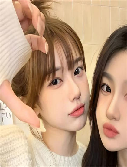 探索白头神探的奥秘：隐藏细节与深层意义